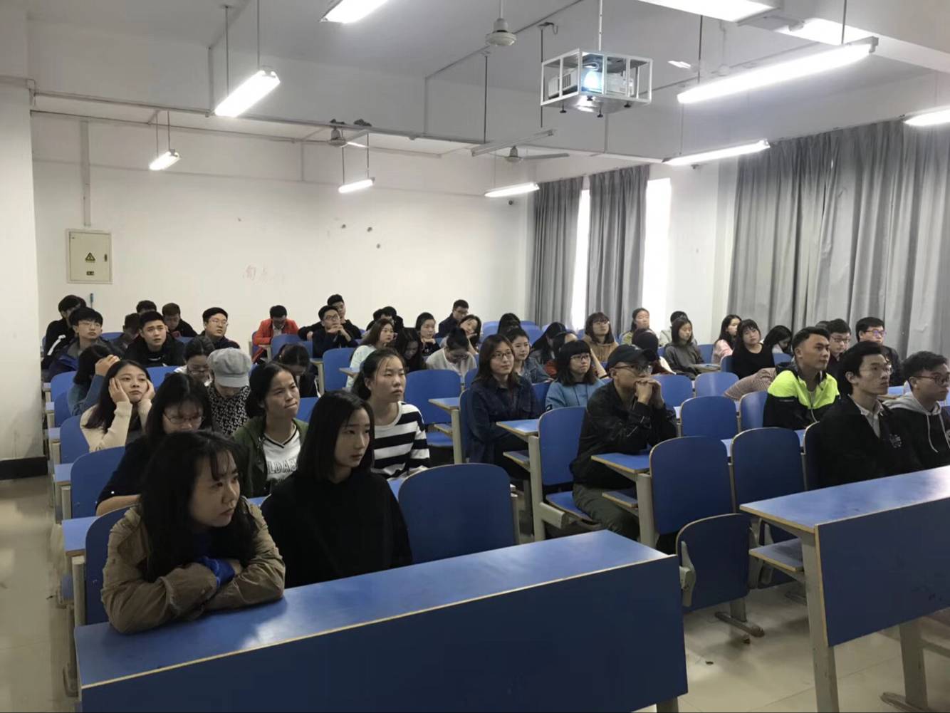 1509689472610577.jpg 1509689472610577.jpg